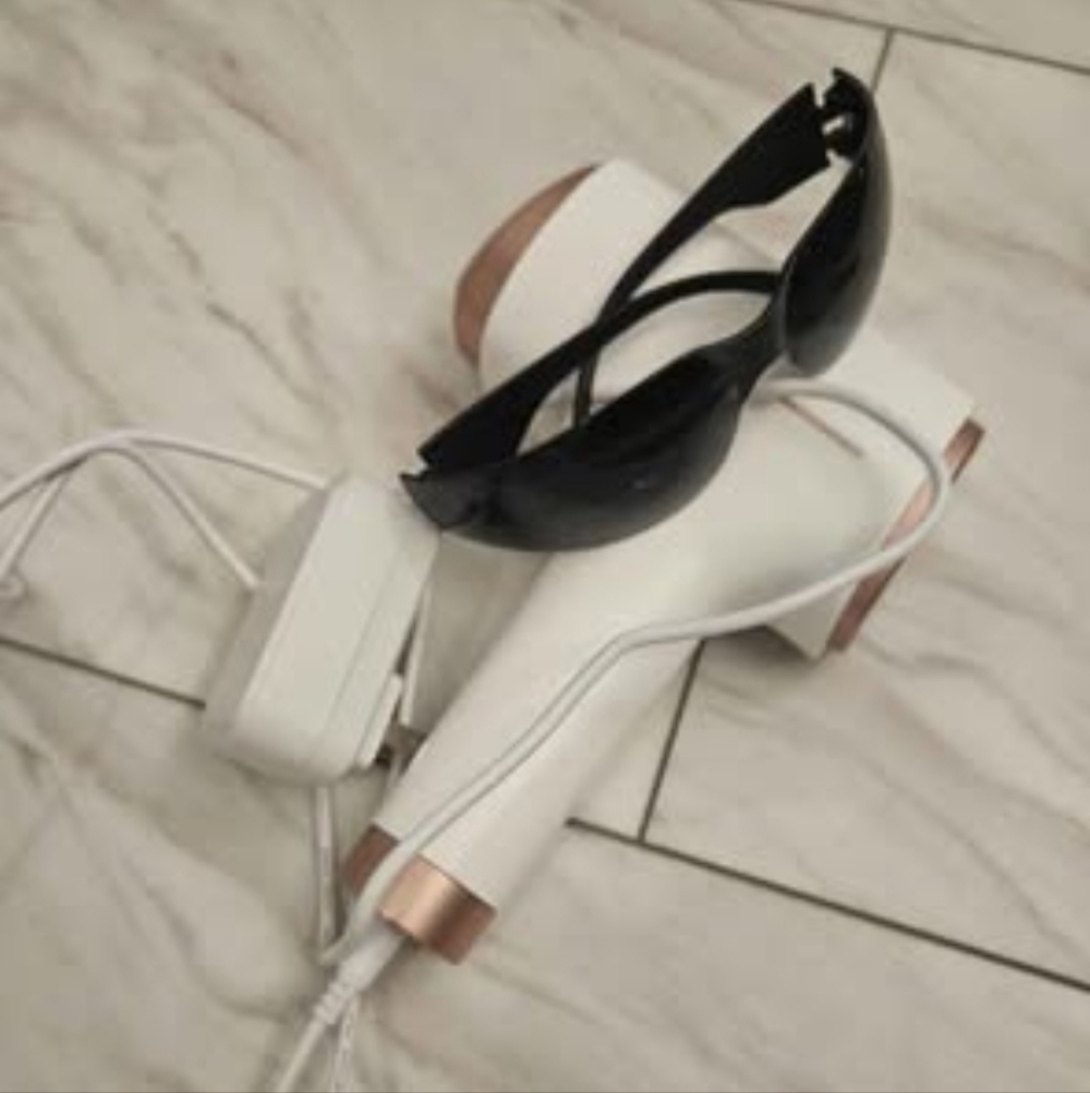 White and Rose Gold Laser Hair Removal System with Sunglasses